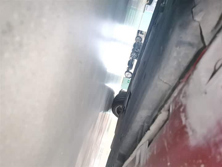 Фото 8 - Hongqi H6