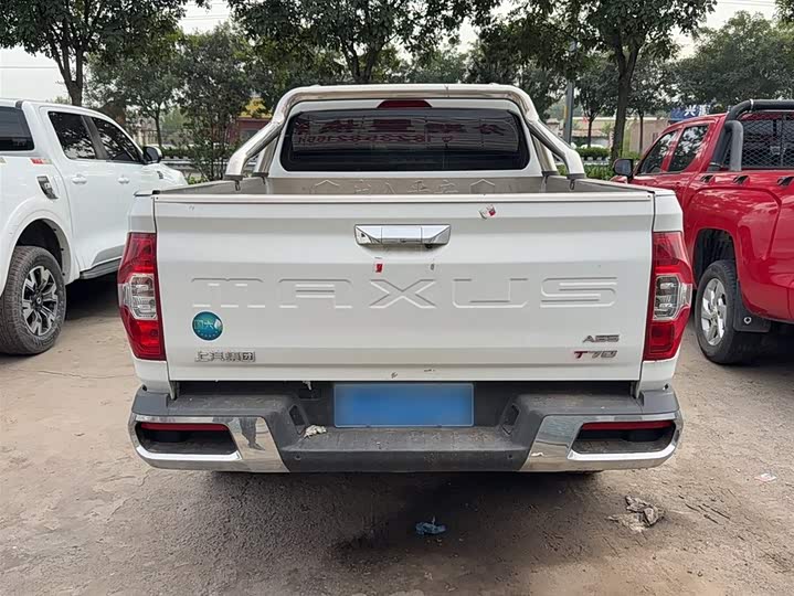 Фото 11 - Maxus T70