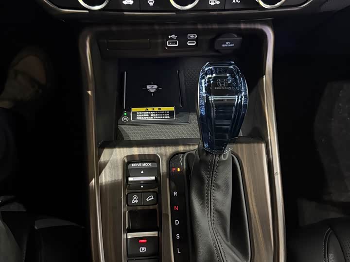 Фото 11 - Honda CR-V