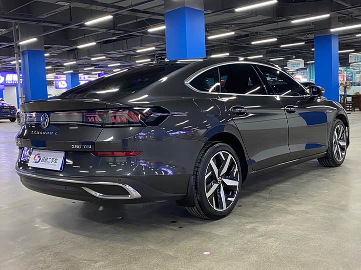 Фото 2 - Volkswagen Lamando L