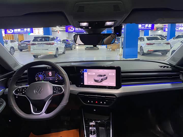 Фото 22 - Volkswagen Lamando L