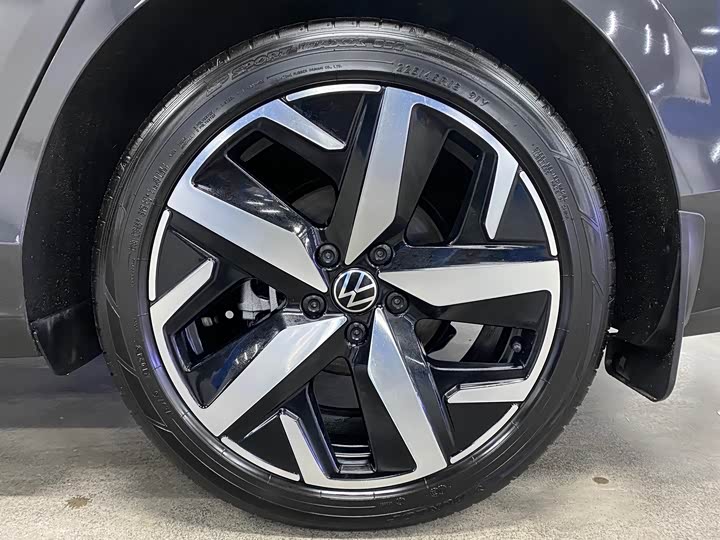 Фото 24 - Volkswagen Lamando L