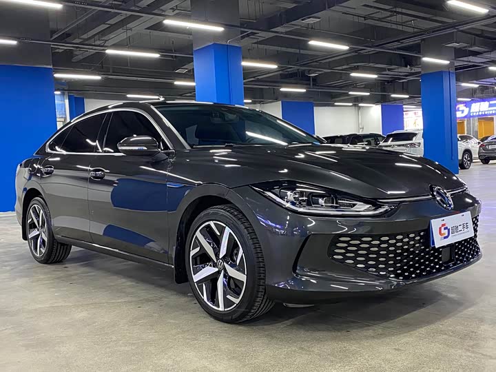 Фото 4 - Volkswagen Lamando L