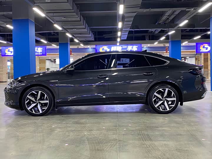 Фото 7 - Volkswagen Lamando L