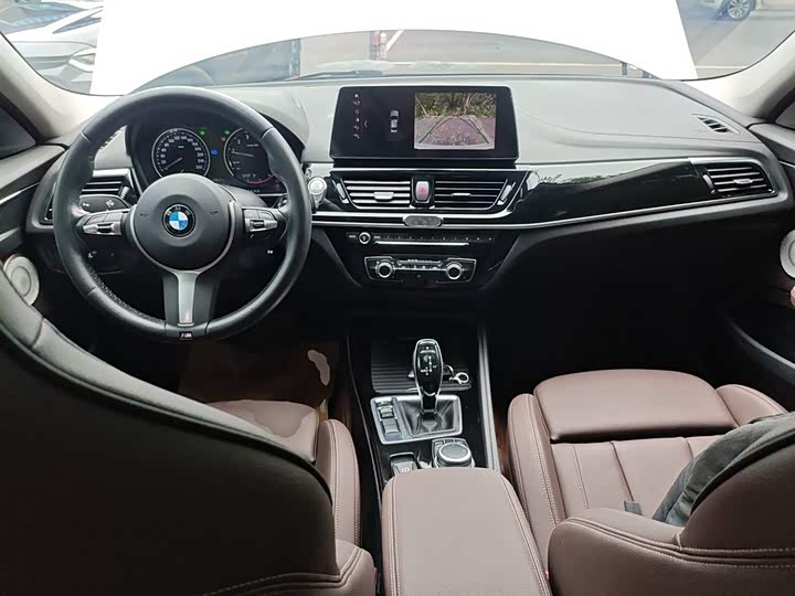 Фото 10 - BMW 1 Series