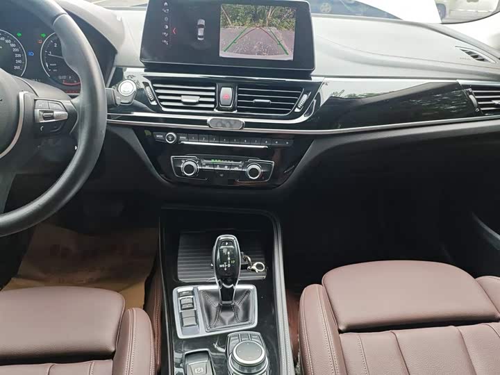 Фото 14 - BMW 1 Series