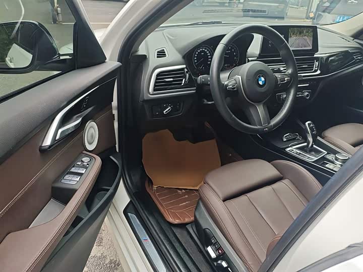 Фото 16 - BMW 1 Series