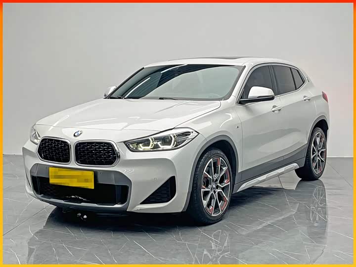 Фото 1 - BMW X2