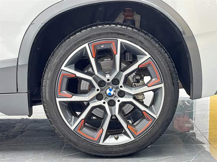 Фото 14 - BMW X2