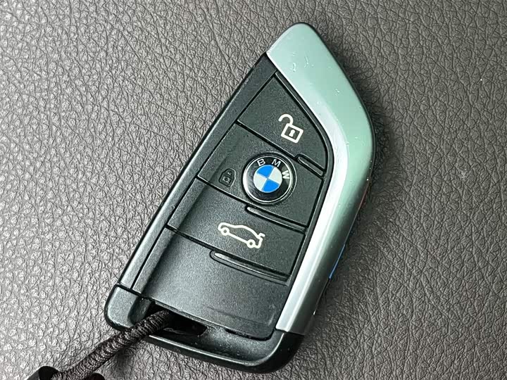 Фото 20 - BMW X2