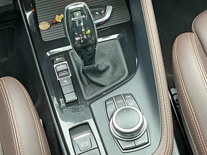 Фото 23 - BMW X2