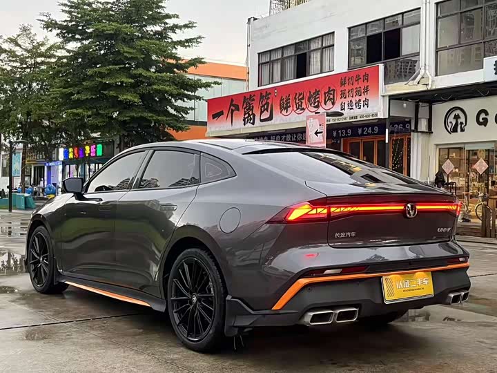 Фото 9 - Changan UNI-V