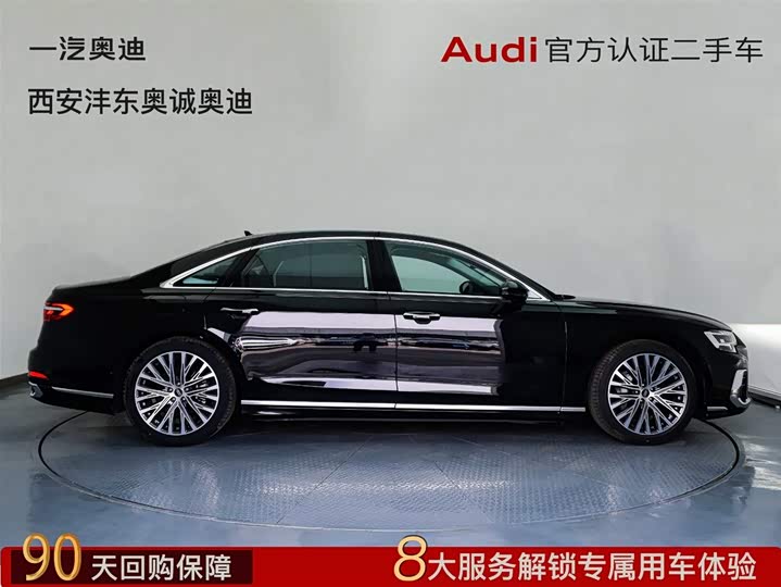 Фото 3 - Audi A8