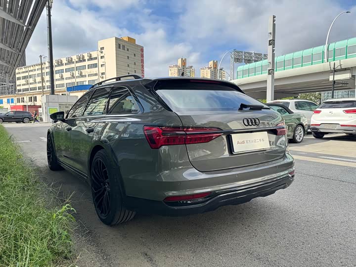 Фото 3 - Audi A6