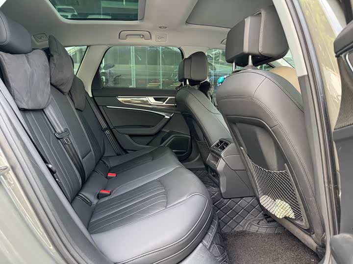 Фото 7 - Audi A6