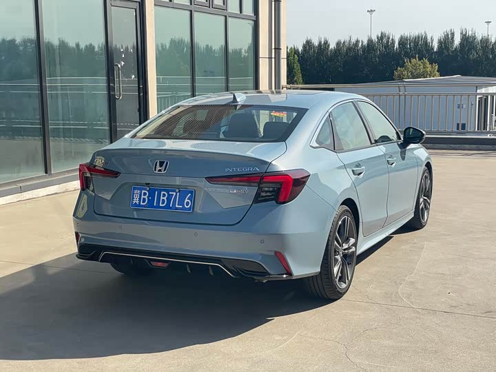 Фото 6 - Honda Integra