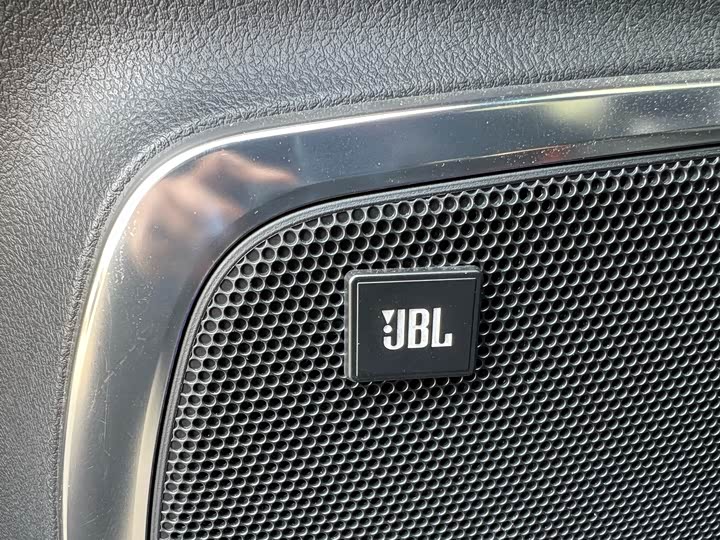 Фото 8 - Toyota Alphard