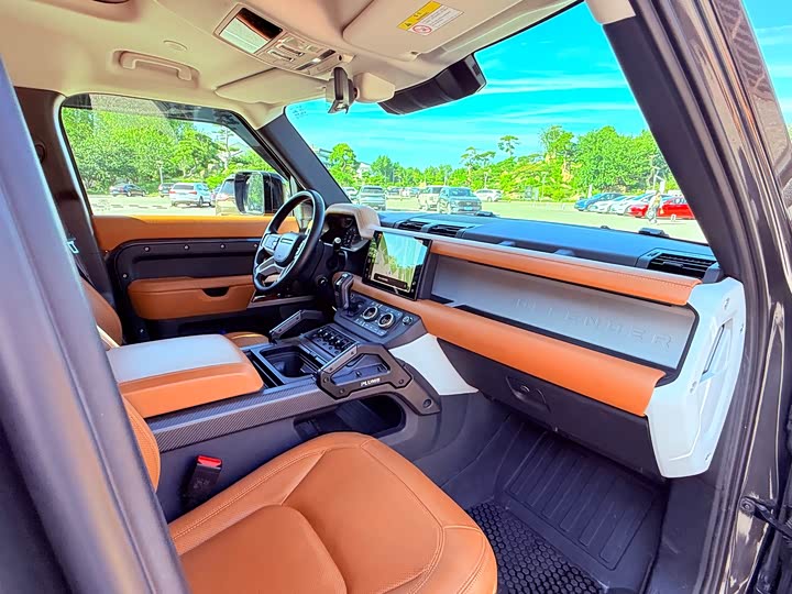 Фото 15 - Land Rover Defender