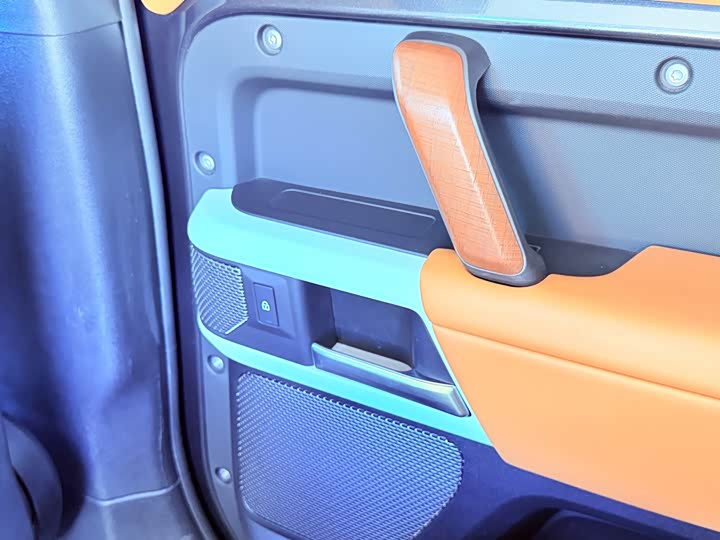 Фото 9 - Land Rover Defender