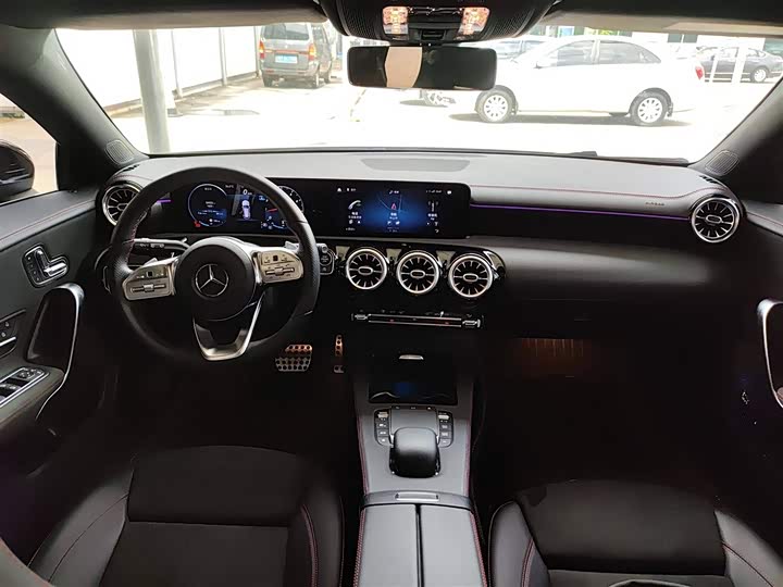 Фото 10 - Mercedes-Benz CLA-Class