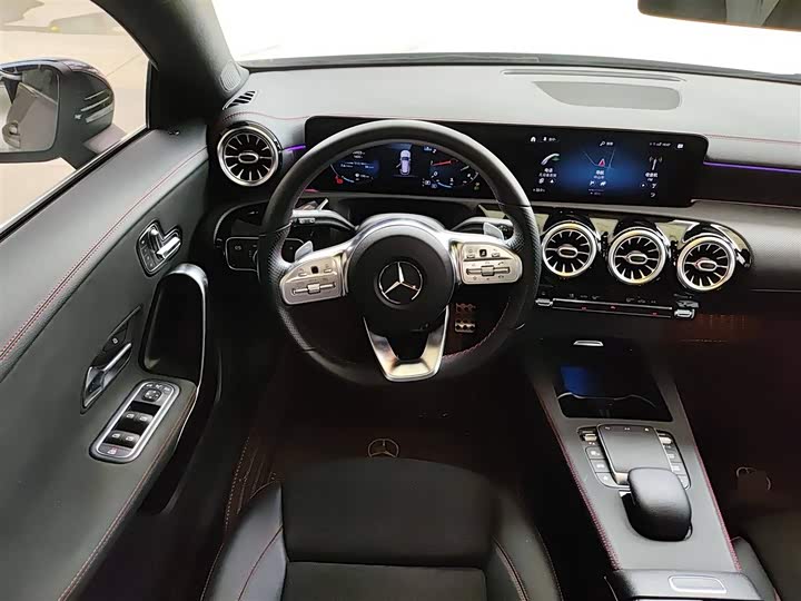 Фото 11 - Mercedes-Benz CLA-Class