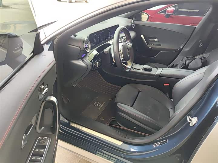 Фото 16 - Mercedes-Benz CLA-Class