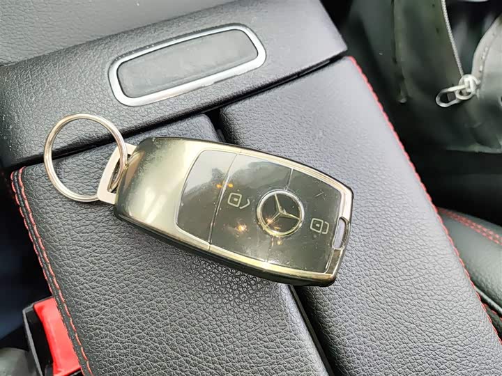 Фото 9 - Mercedes-Benz CLA-Class