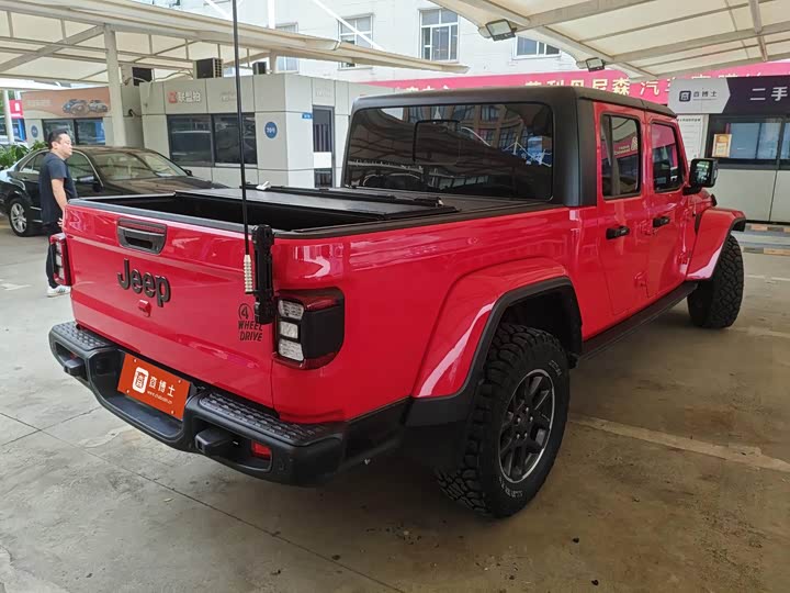 Фото 3 - Jeep Gladiator