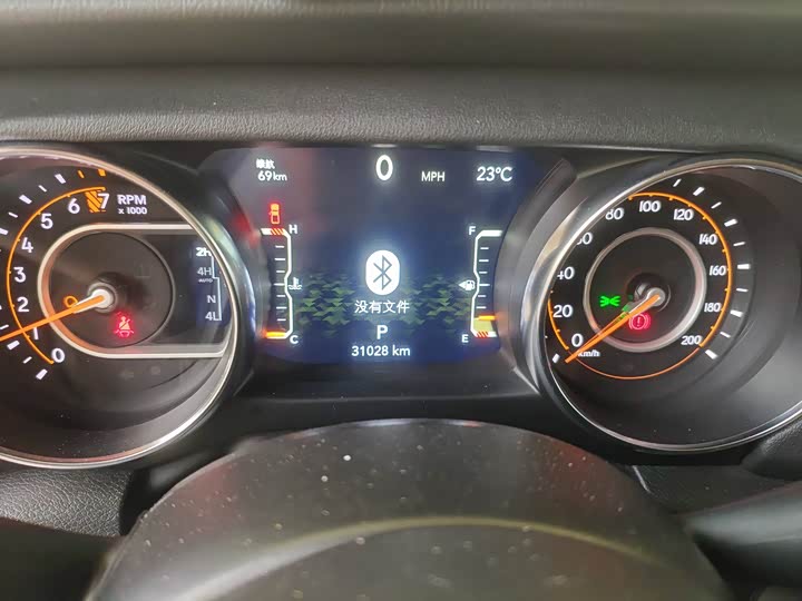 Фото 8 - Jeep Gladiator