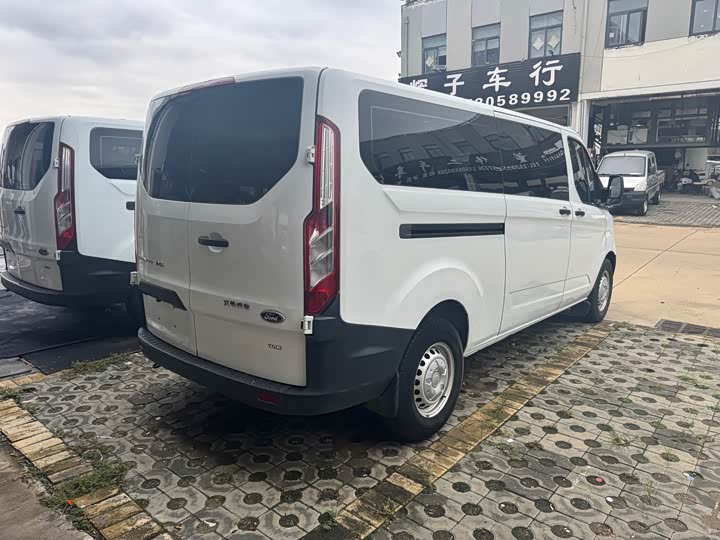 Фото 8 - Ford Transit