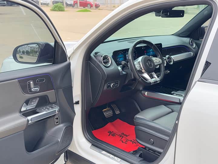 Фото 10 - Mercedes-Benz GLB-Class AMG