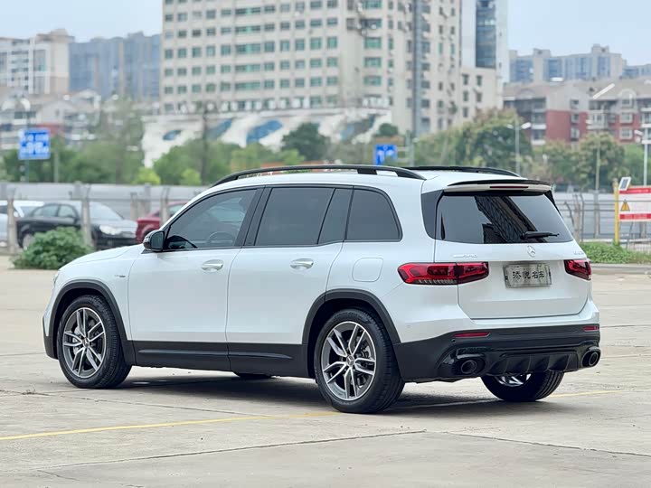 Фото 6 - Mercedes-Benz GLB-Class AMG