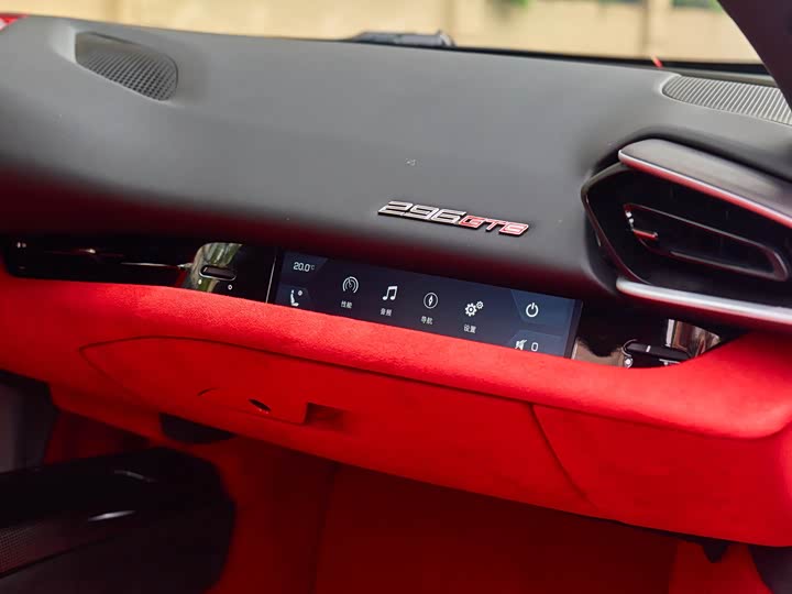 Photo 20 - Ferrari 296