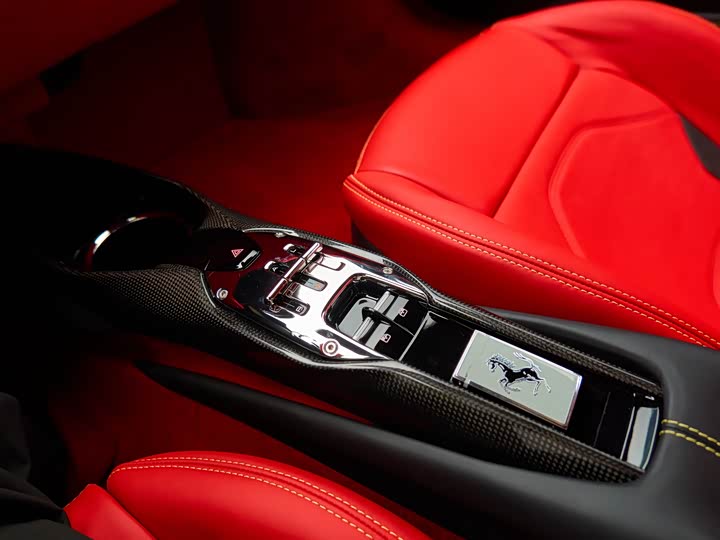 Photo 23 - Ferrari 296