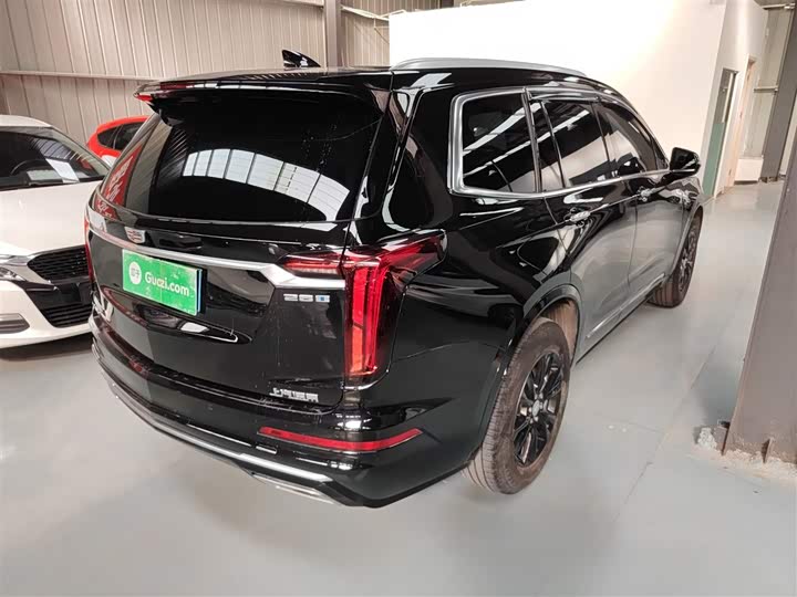 Фото 7 - Cadillac XT6