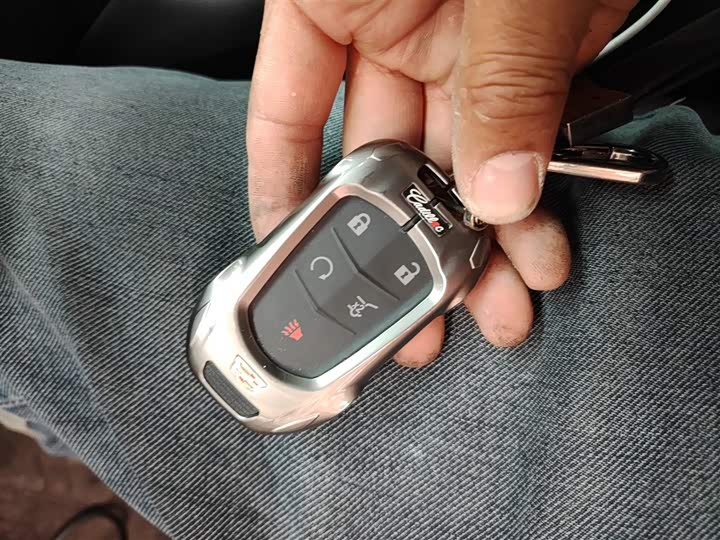 Фото 9 - Cadillac XT6