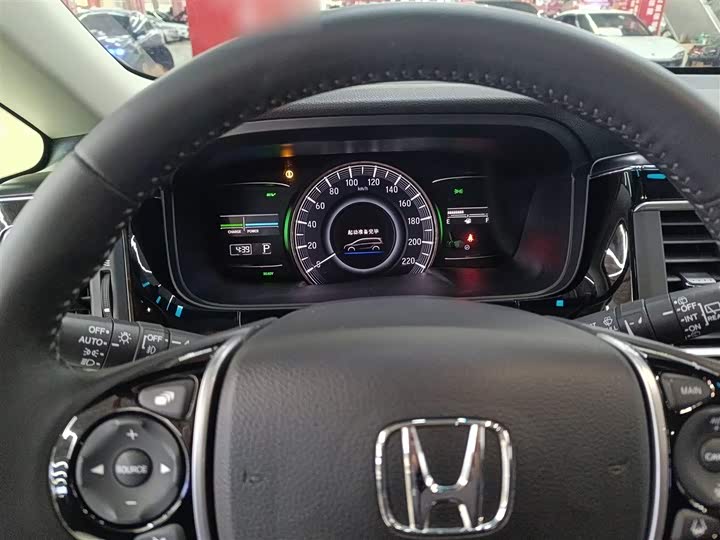 Фото 5 - Honda Elysion