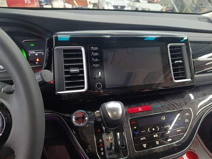 Фото 7 - Honda Elysion