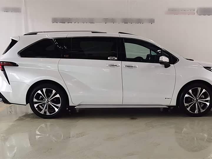 Фото 7 - Toyota Granvia