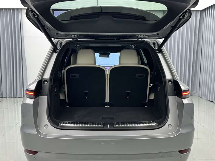 Фото 17 - LiXiang L9