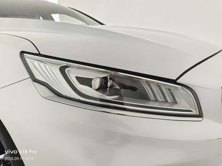 Фото 14 - Geely Emgrand GT