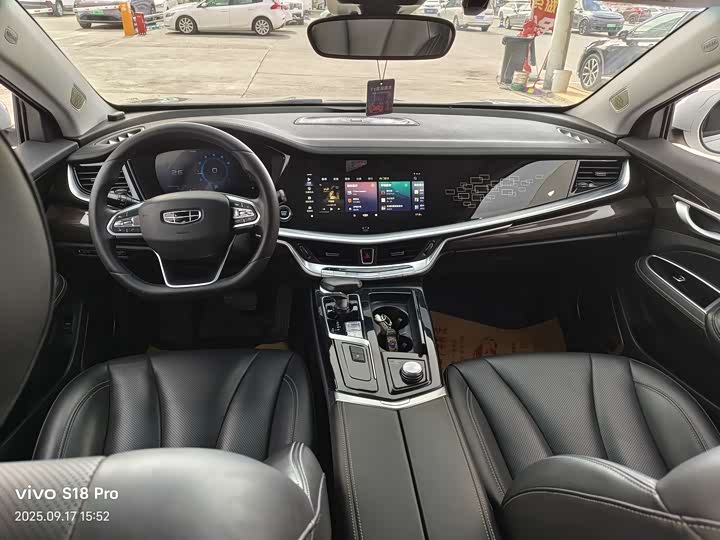 Фото 9 - Geely Emgrand GT