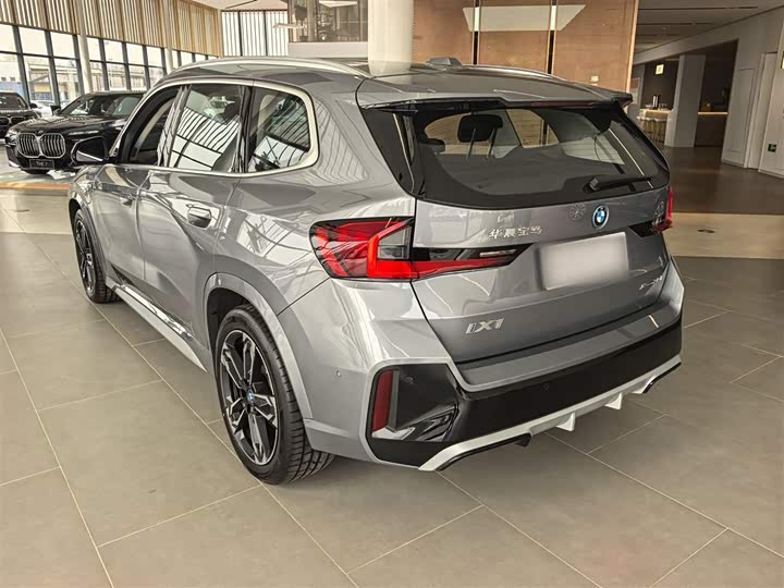 Фото 7 - BMW iX1