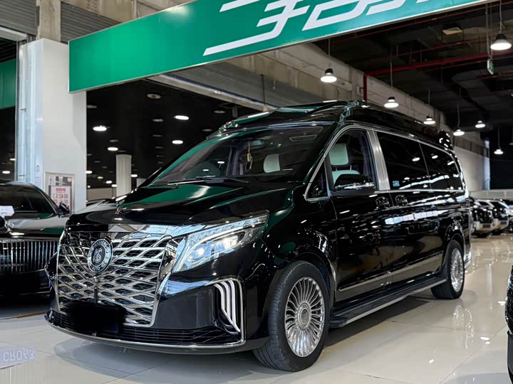 Фото 1 - Mercedes-Benz V-Class