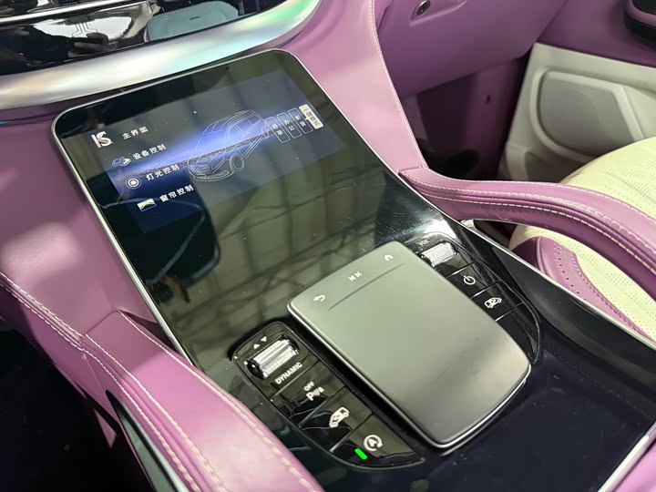 Фото 18 - Mercedes-Benz V-Class