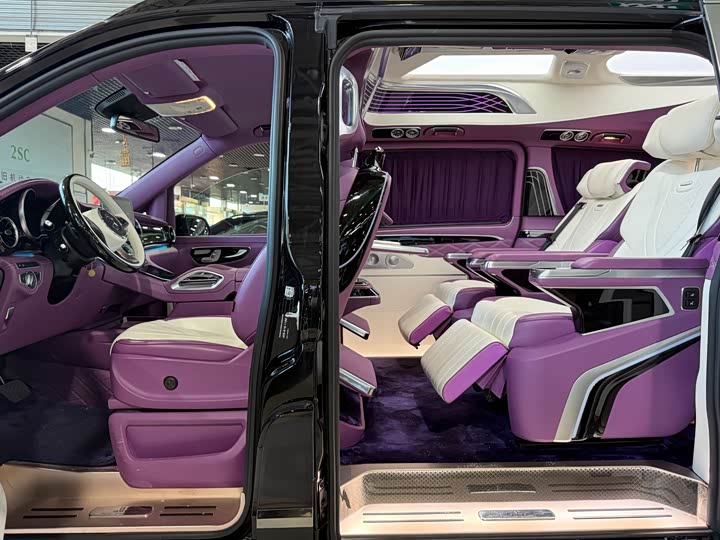 Фото 6 - Mercedes-Benz V-Class