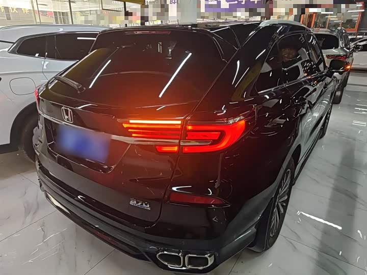 Фото 7 - Honda Avancier