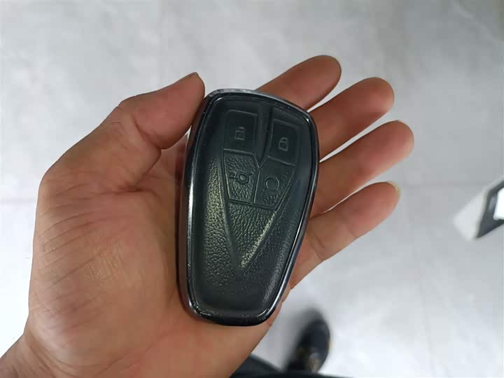 Фото 9 - Changan UNI-K