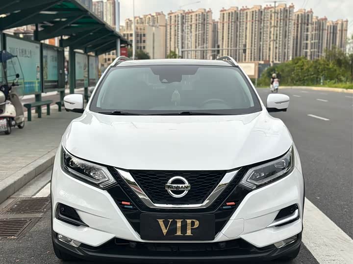 Фото 2 - Nissan Qashqai