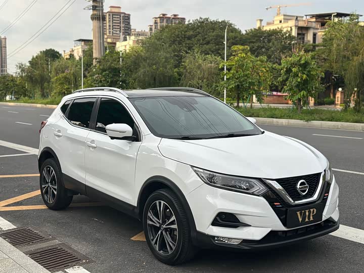 Фото 3 - Nissan Qashqai